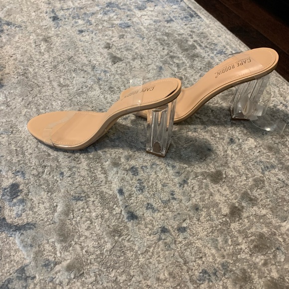 Cape Robin Clear heels - Picture 2 of 4
